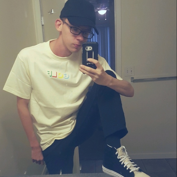 Meet your Posher, Kevin - Picture 1 of 1